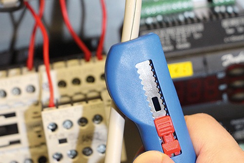 Инструмент для снятия изол. универсальный 0,5-6 мм кв. - 8-13 мм д. WEICON № 16