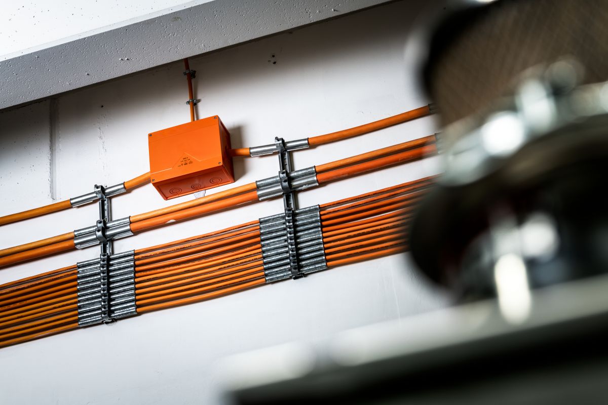 Пожаробезопасная распределительная коробка Spelsberg WKE 4 - Duo 5 x 6²