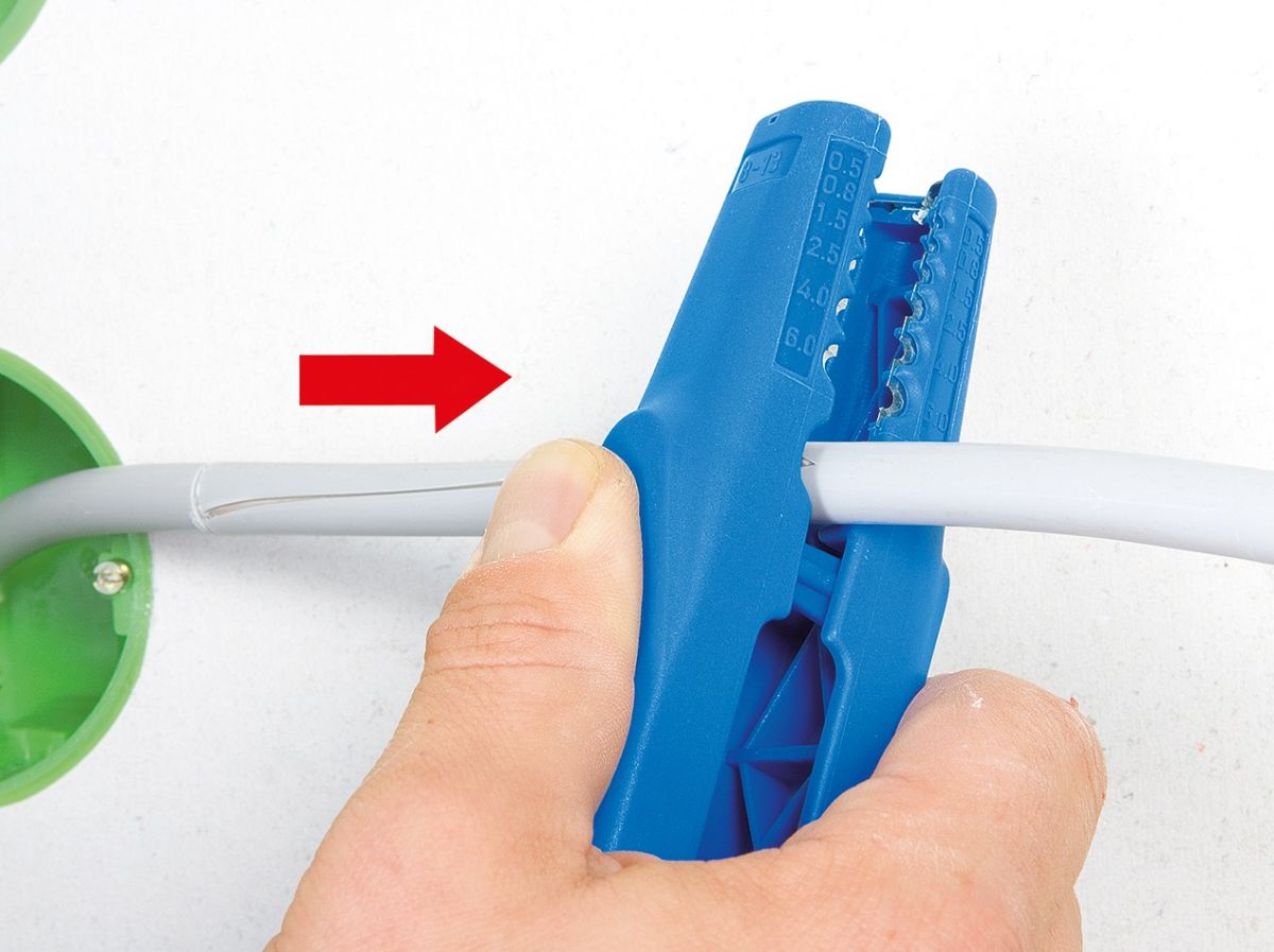 Клещи для снятия изоляции multistripper 0,5 - 6,0 мм кв., 8 - 13 д.  WEICON № 400