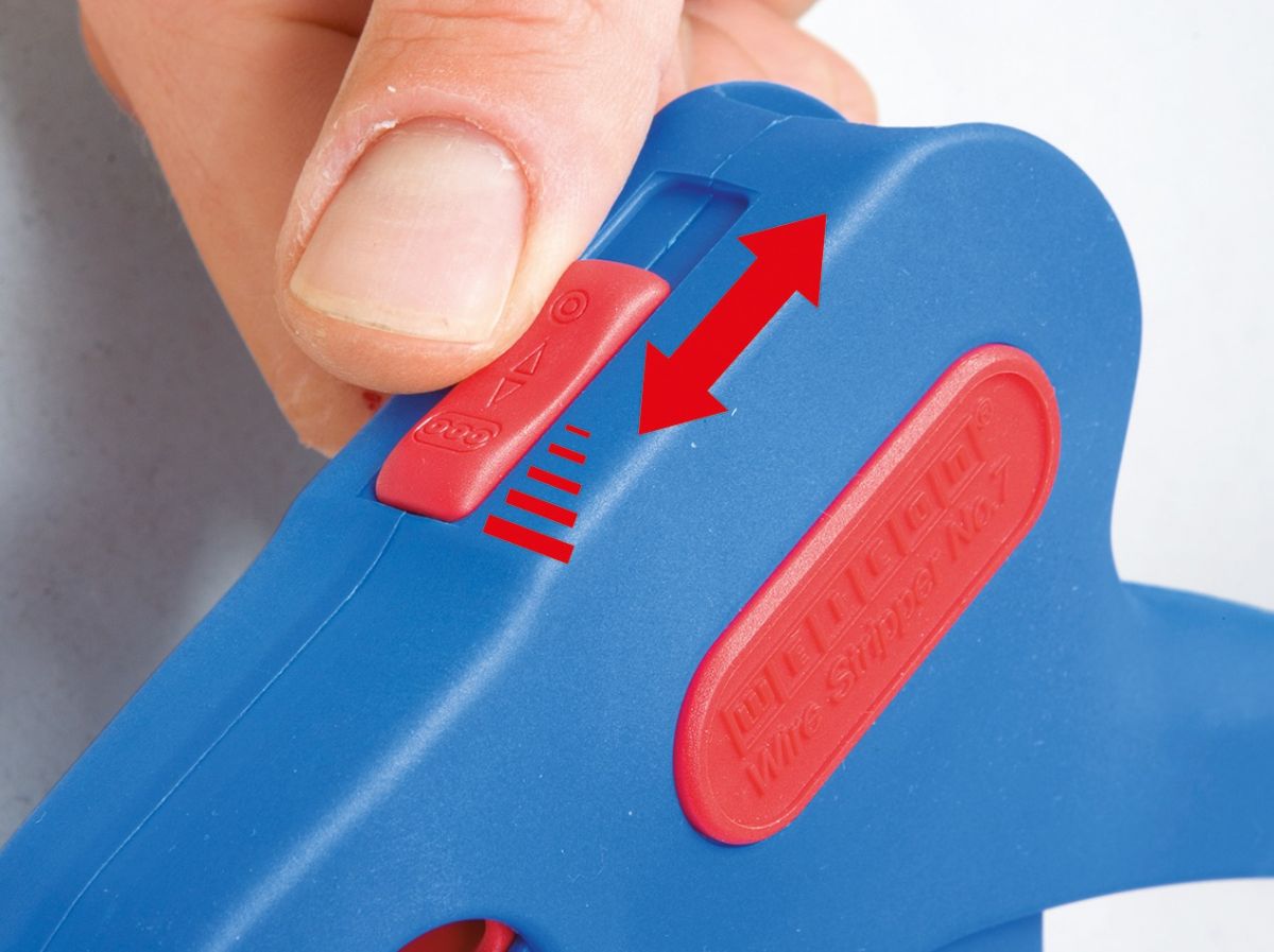 Инструмент для снятия изол. 0,75 - 4,0 мм кв  WEICON плоского кабеля № 7 F