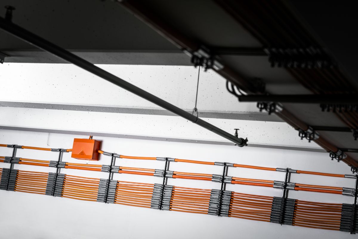 Пожаробезопасная распределительная коробка Spelsberg WKE 4 - Duo 5 x 6²